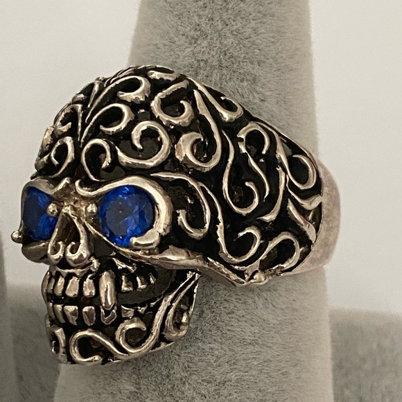 925 sterling silver skull biker ring blue cz stone - Picture 2 of 5